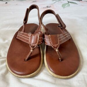 Baby Gap faux leather toddler sandal size 9/10